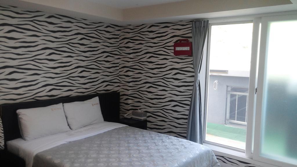 Geoje Win Hotel Стая снимка